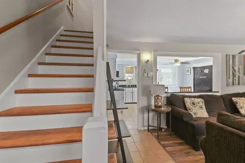31 Joseph St, Worcester, MA 01604 photo 13