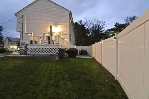 31 Joseph St, Worcester, MA 01604 photo 5