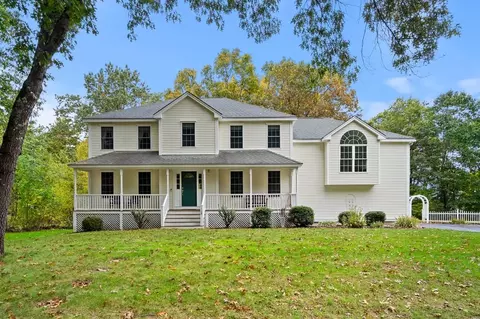 128 Adams St, Dunstable, MA 01827