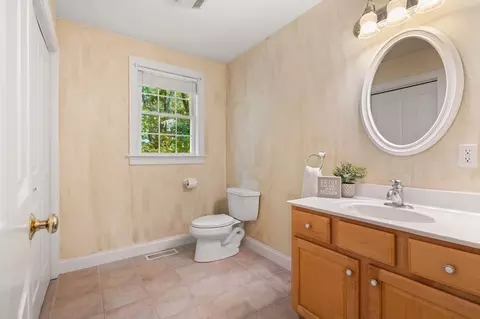 128 Adams St, Dunstable, MA 01827 photo 14