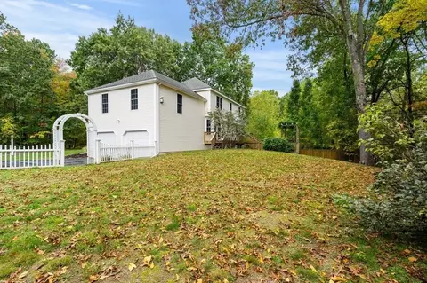 128 Adams St, Dunstable, MA 01827 photo 33