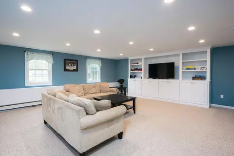 6 Old Meadow Ln, Canton, MA 02021 photo 23