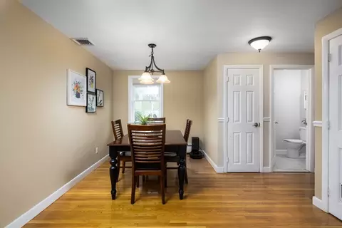 6 Old Meadow Ln, Canton, MA 02021 photo 10