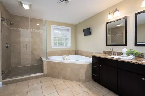 6 Old Meadow Ln, Canton, MA 02021 photo 18