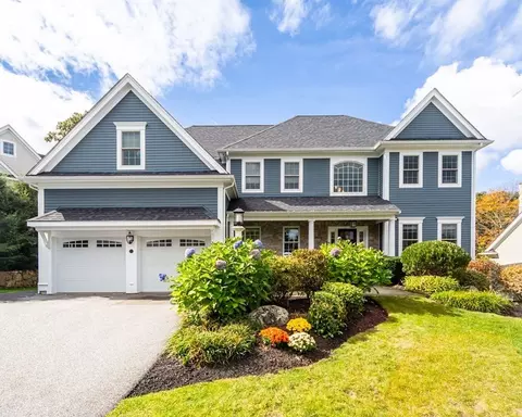7 Hunters Ln, Natick, MA 01760