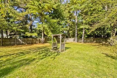 520 Dutchess St, Springfield, MA 01129 photo 28