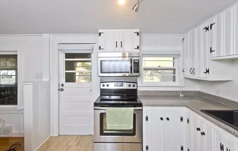 520 Dutchess St, Springfield, MA 01129 photo 6