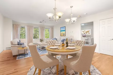 7 Assinippi Ave #203, Norwell, MA 02061