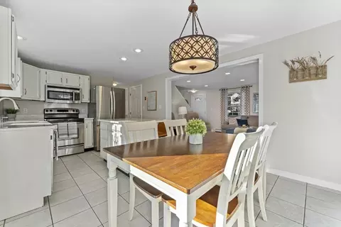 28 Robbins Rd, Ayer, MA 01432 photo 7