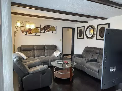 2 Emerson St, Worcester, MA 01604 photo 2