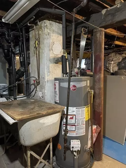 2 Emerson St, Worcester, MA 01604 photo 32
