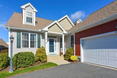 26 Braeburn Ln #26, Ashland, MA 01721