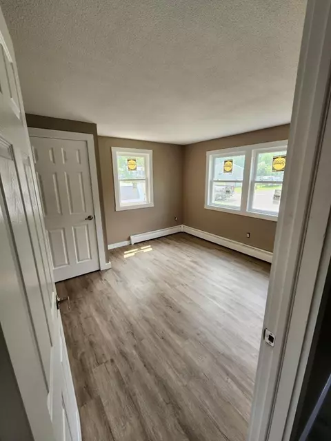 67 Sandrah Dr, Orange, MA 01364 photo 9