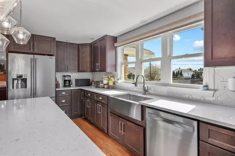 486 Ludlow, Fall River, MA 02721 photo 15