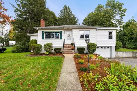 465 Wood Ln, North Andover, MA 01845