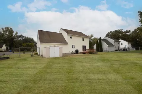 156 Fair Oak Rd, Springfield, MA 01128 photo 9