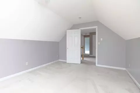 156 Fair Oak Rd, Springfield, MA 01128 photo 22
