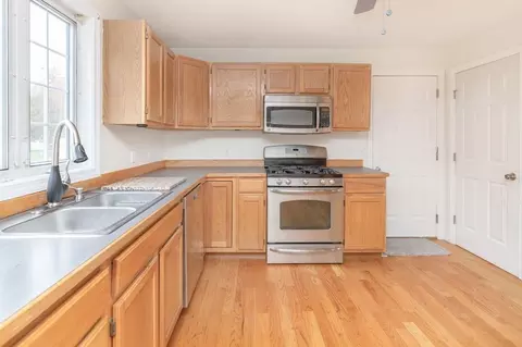 156 Fair Oak Rd, Springfield, MA 01128 photo 10