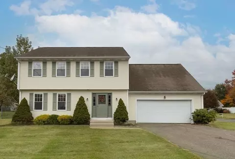 156 Fair Oak Rd, Springfield, MA 01128