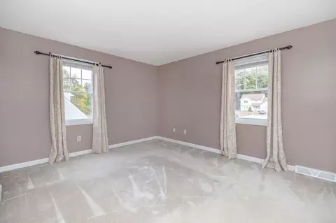 156 Fair Oak Rd, Springfield, MA 01128 photo 8