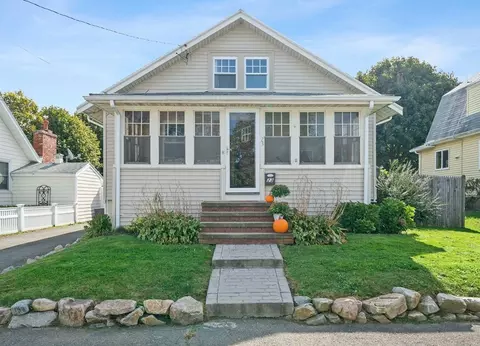 23 Leonard Rd, Weymouth, MA 02191