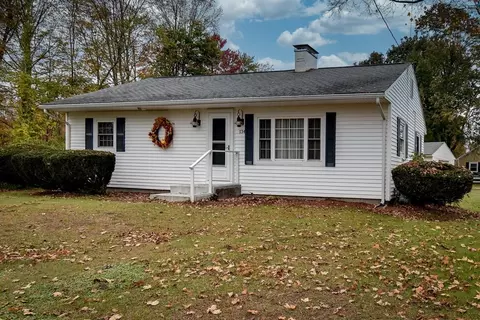 134 E Main St, Westborough, MA 01581