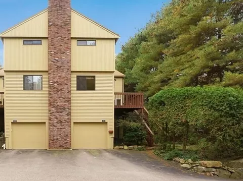 46 E Bluff Rd #46, Ashland, MA 01721