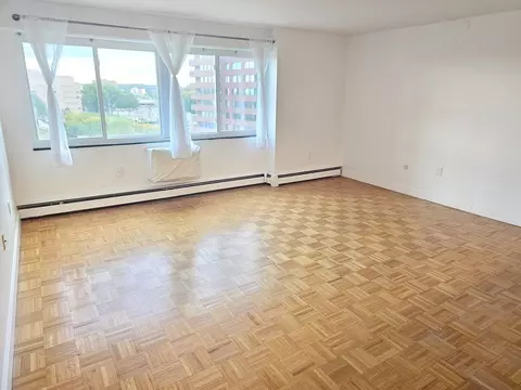 1025 Hancock St #9E, Quincy, MA 02169