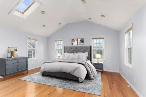 28 Stebbins St, Worcester, MA 01607 photo 14