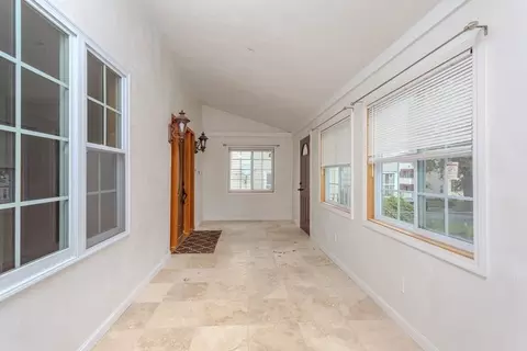 28 Stebbins St, Worcester, MA 01607 photo 7