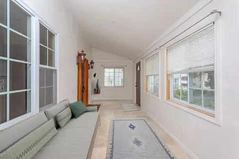 28 Stebbins St, Worcester, MA 01607 photo 6