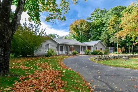 130 Spring St, Marion, MA 02738