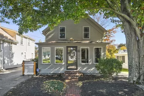 4 Green St, Westborough, MA 01581