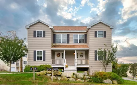 5 Oak Hill Rd #5, Southborough, MA 01772
