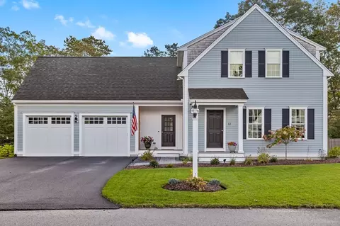 12 Farm Rd, Plymouth, MA 02360