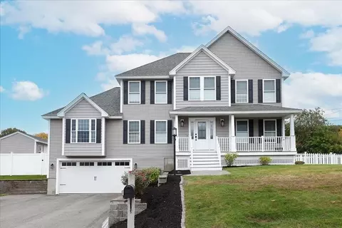 1 Holly St, Methuen, MA 01844
