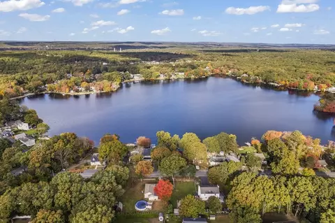 64 Indian Run Rd # B, Bellingham, MA 02019