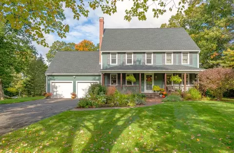 16 Lisa Ln, Georgetown, MA 01833