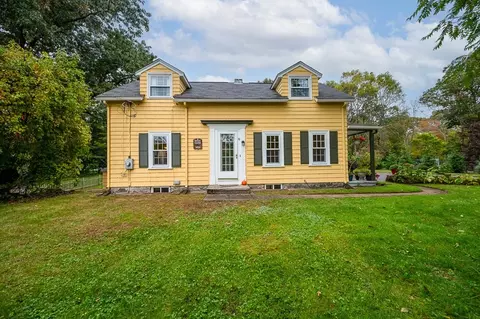 9 Cooney Ave, Plainville, MA 02762