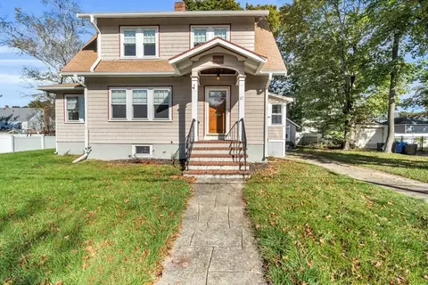 47 Governor Rd, Stoneham, MA 02180