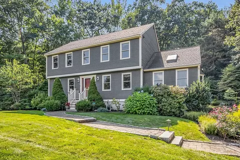 5 Abby Rd, Westford, MA 01886