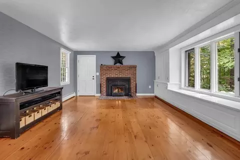22 High St, Ashburnham, MA 01430 photo 15
