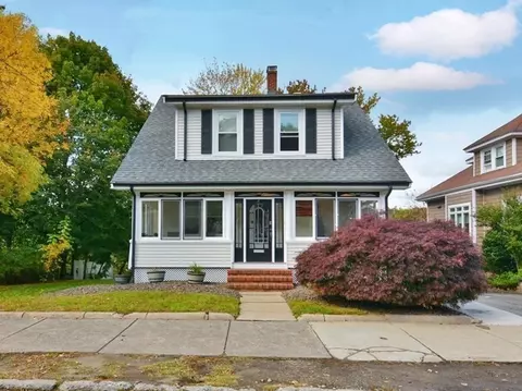 31 Broadway, Lynn, MA 01904