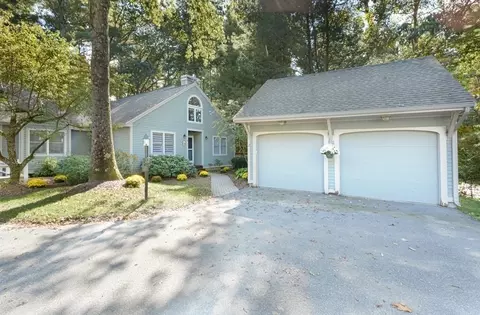 12 Deer Grass Ln #12, Acton, MA 01720
