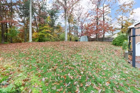 48 Dover Rd, Millis, MA 02054 photo 5