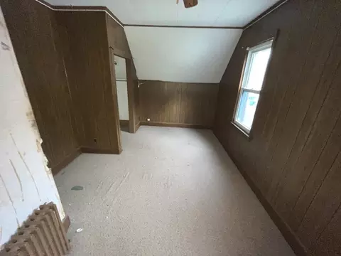 48 Kings Ln, Springfield, MA 01109 photo 9