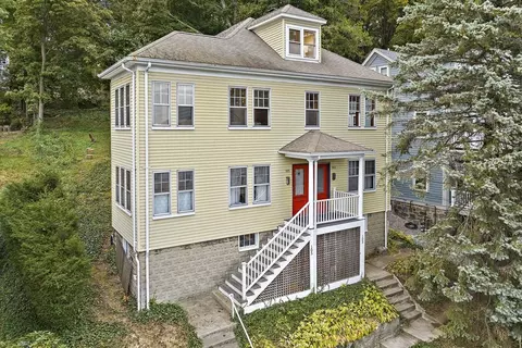 103 Brooks St #103, Boston, MA 02135