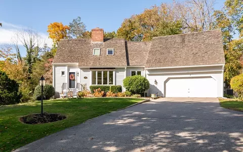 58 Jerusalem Rd, Cohasset, MA 02025