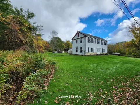 87 Royalston Rd N, Winchendon, MA 01475