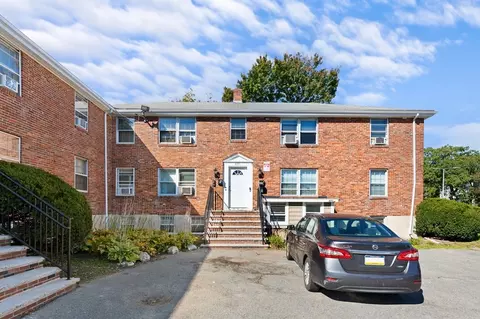 621 Cummins Hwy #B, Boston, MA 02136